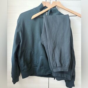 MATE the label Zip Sweatshirt and Joggers Set